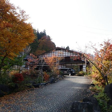 ホテル 貝掛温泉 湯沢市 エクステリア 写真